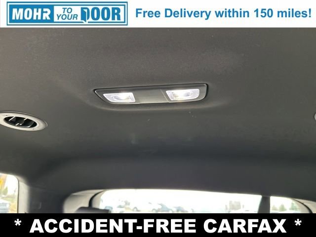 Used 2022 Chevrolet Traverse LT image 34