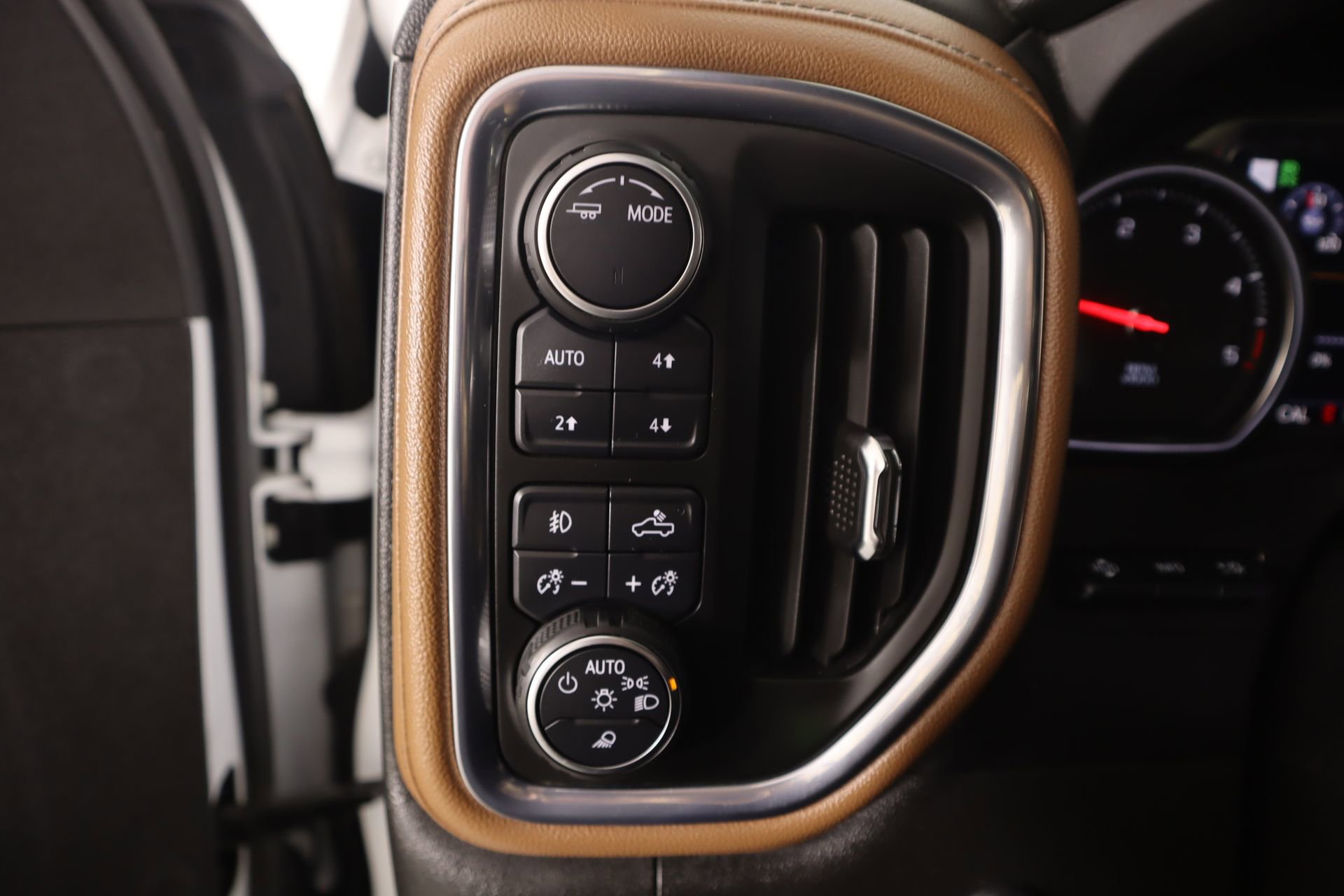 Used 2023 Chevrolet Silverado 3500 High Country AWD/4WD image 8