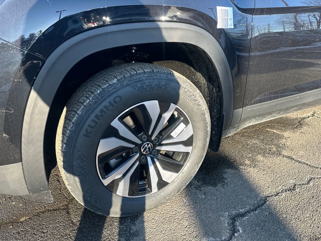 New 2026 Volkswagen Atlas SE image 2