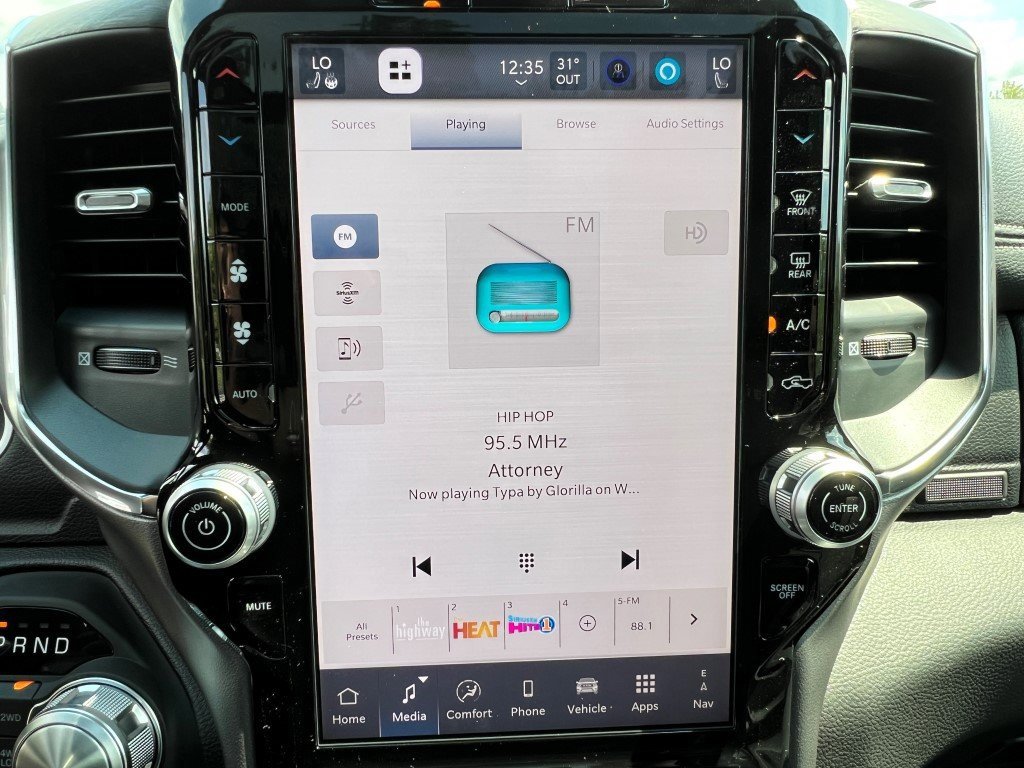 New 2026 RAM 1500 Laramie w/ Trailer Tow Group image 21