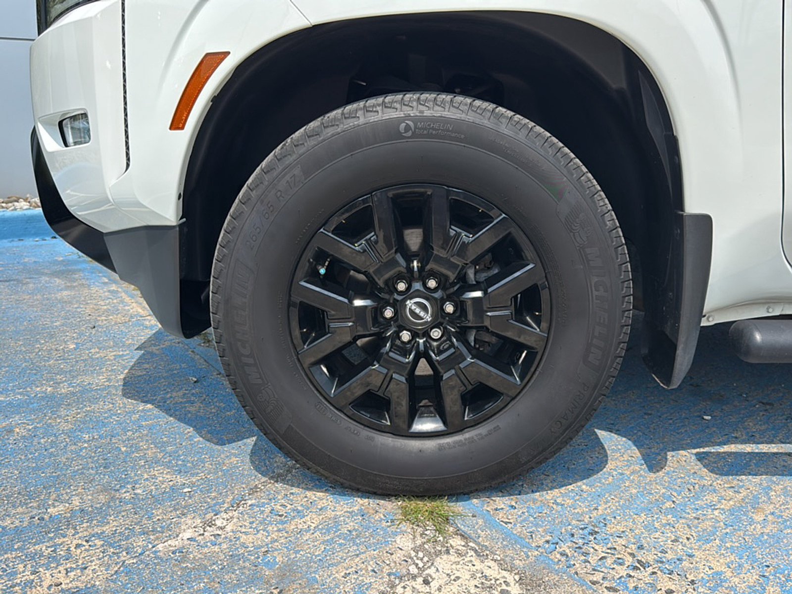 Used 2023 Nissan Frontier SV w/ Midnight Edition Package AWD/4WD image 45