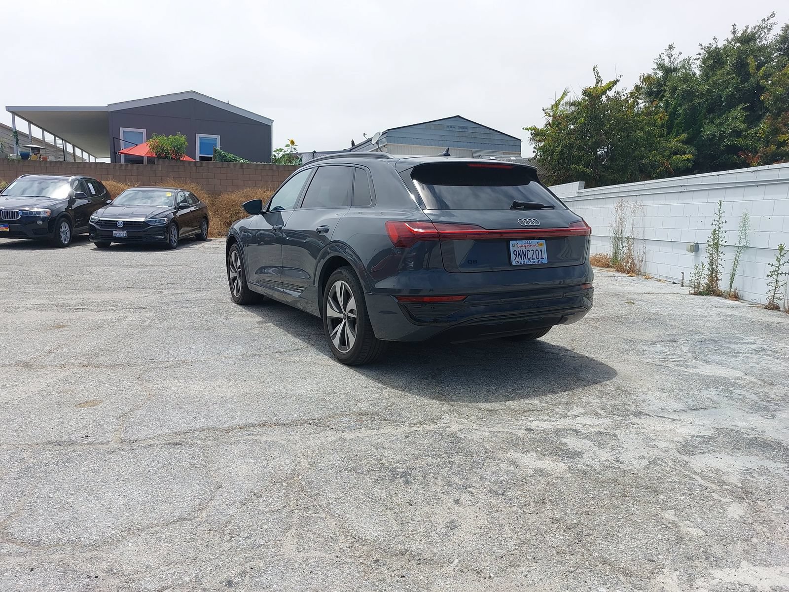 Used 2024 Audi Q8 e-tron Premium Plus AWD/4WD image 4