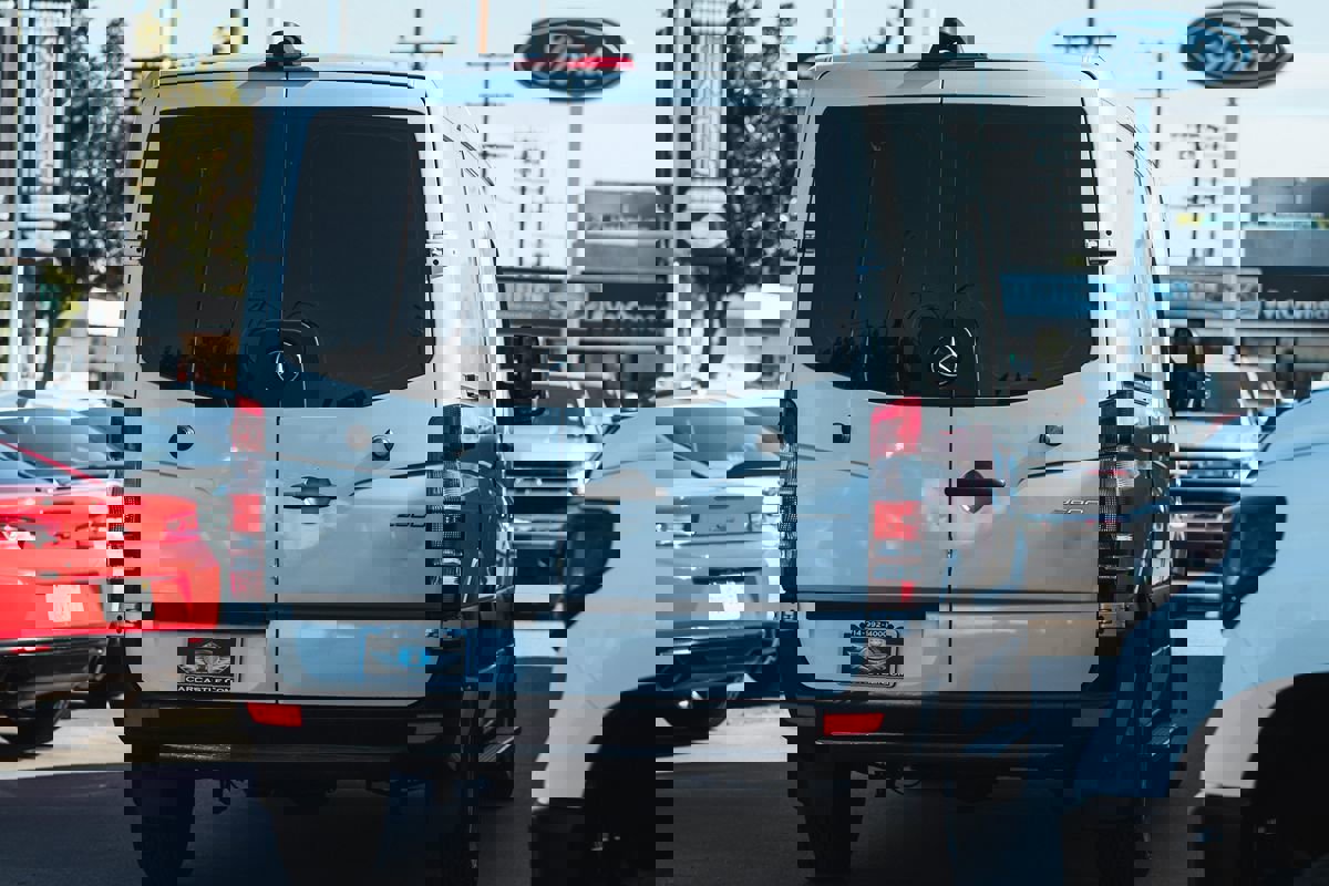 Used 2018 Mercedes-Benz Sprinter 2500 image 7