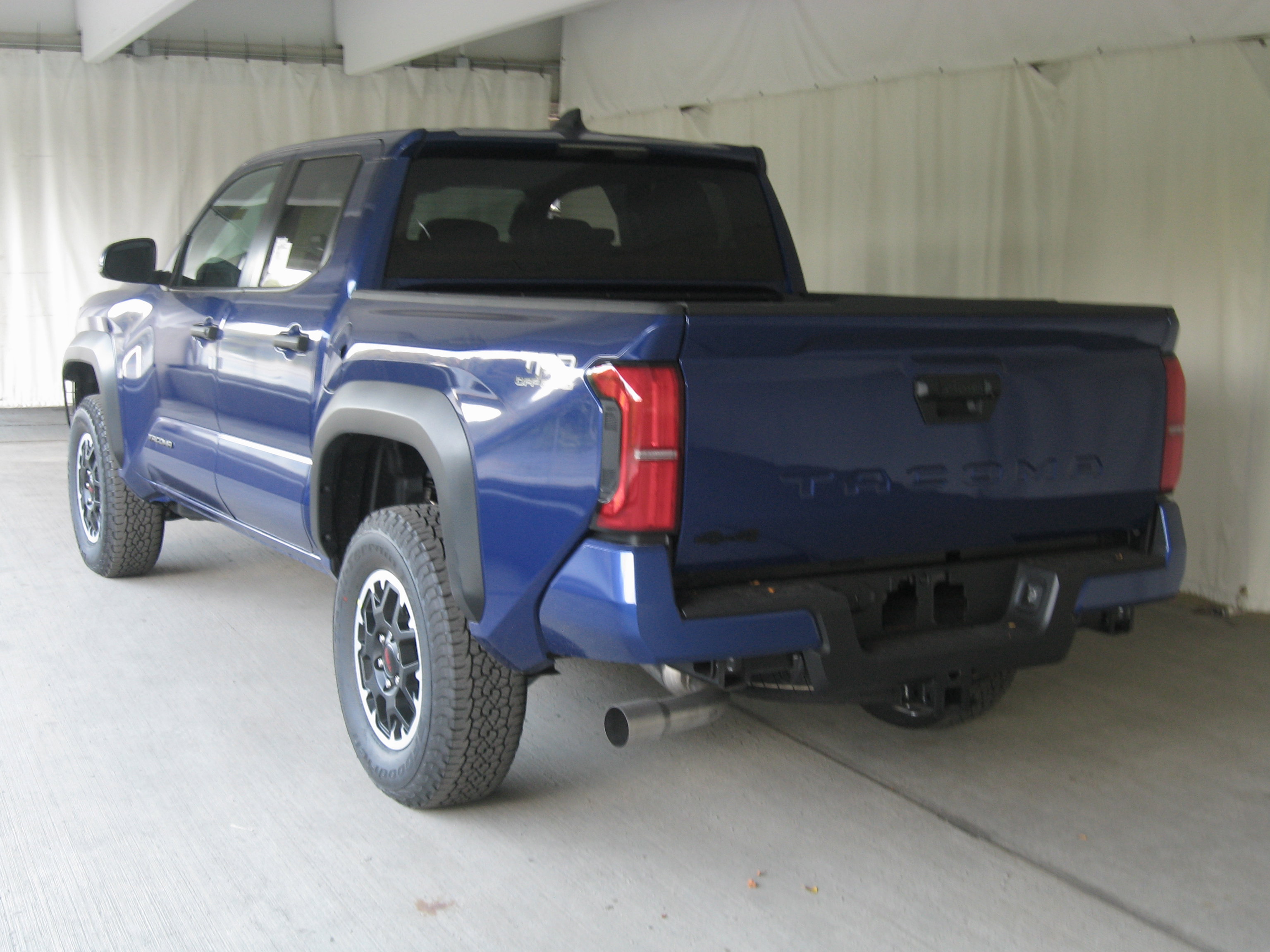 New 2025 Toyota Tacoma TRD Off-Road image 6