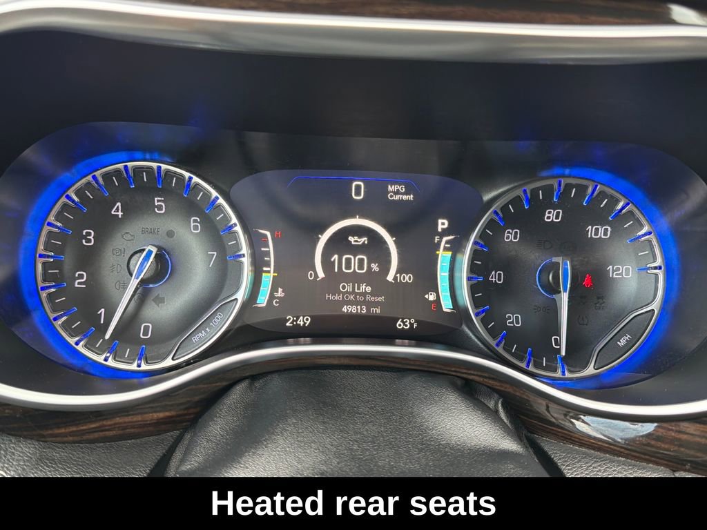 Used 2024 Chrysler Pacifica Limited FWD image 19