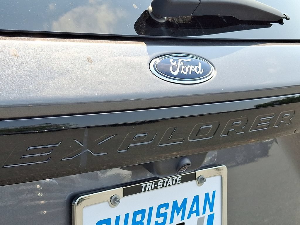Used 2023 Ford Explorer ST-Line w/ Class IV Trailer Tow Package AWD/4WD image 35