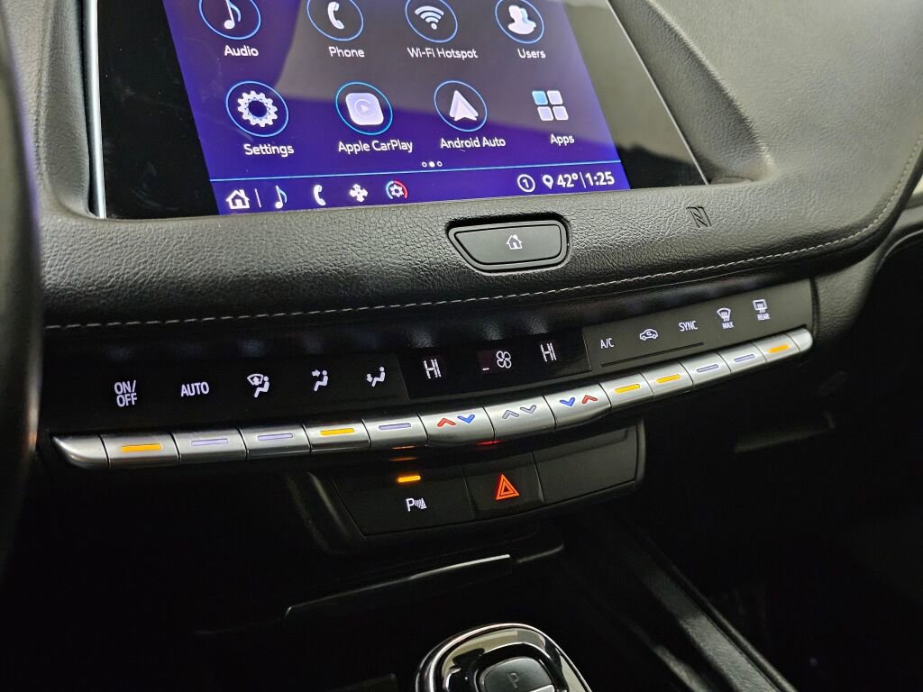 Used 2020 Cadillac XT4 Premium Luxury image 28