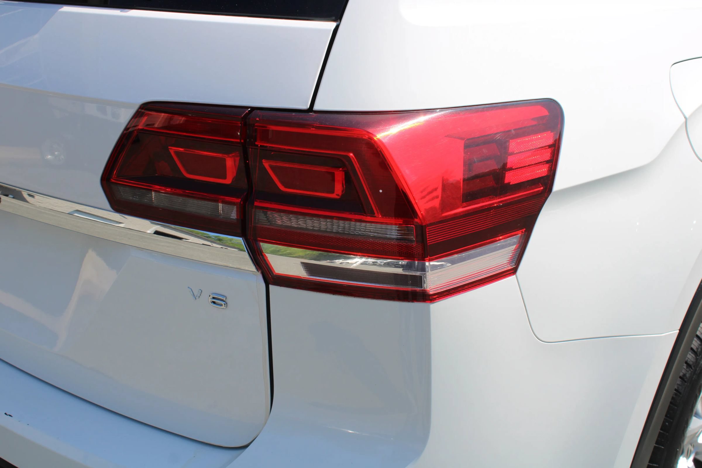 Used 2018 Volkswagen Atlas SE FWD image 28