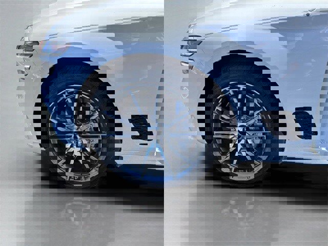 Used 2025 Genesis G70 2.5T image 31