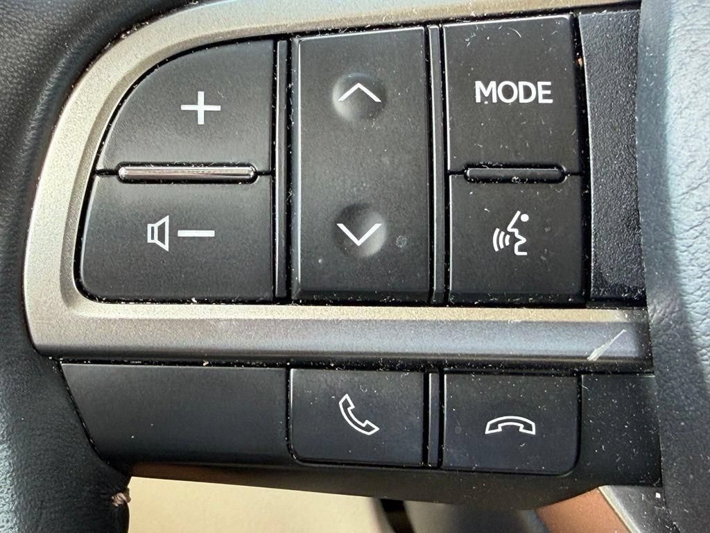 Used 2022 Lexus GX 460 Luxury w/ Sport Design Package AWD/4WD image 19