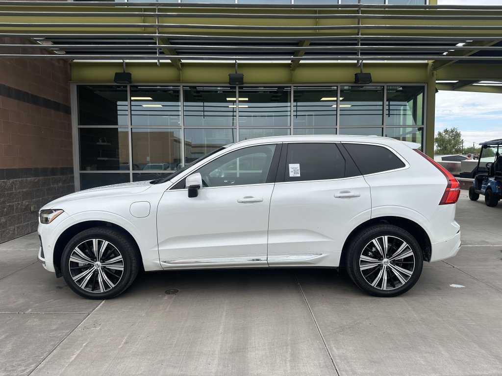 Used 2022 Volvo XC60 T8 Inscription w/ Advanced Package AWD/4WD image 6