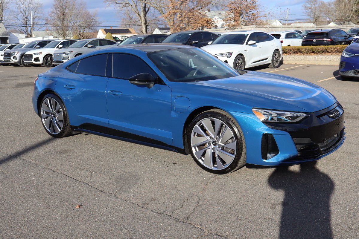Used 2022 Audi e-tron GT Prestige AWD/4WD image 3