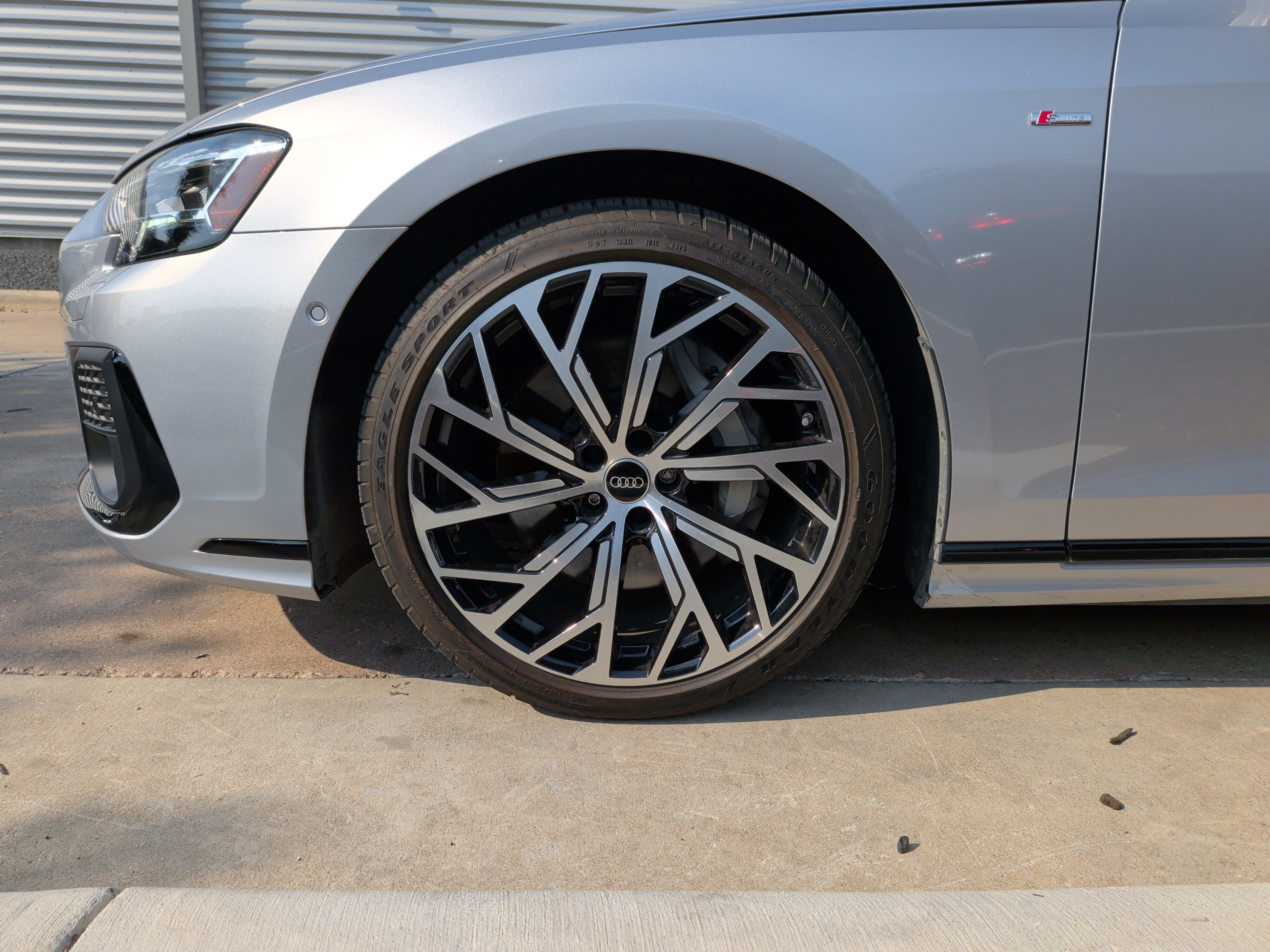 Certified 2024 Audi A8 L 3.0T w/ Luxury Package AWD/4WD image 12