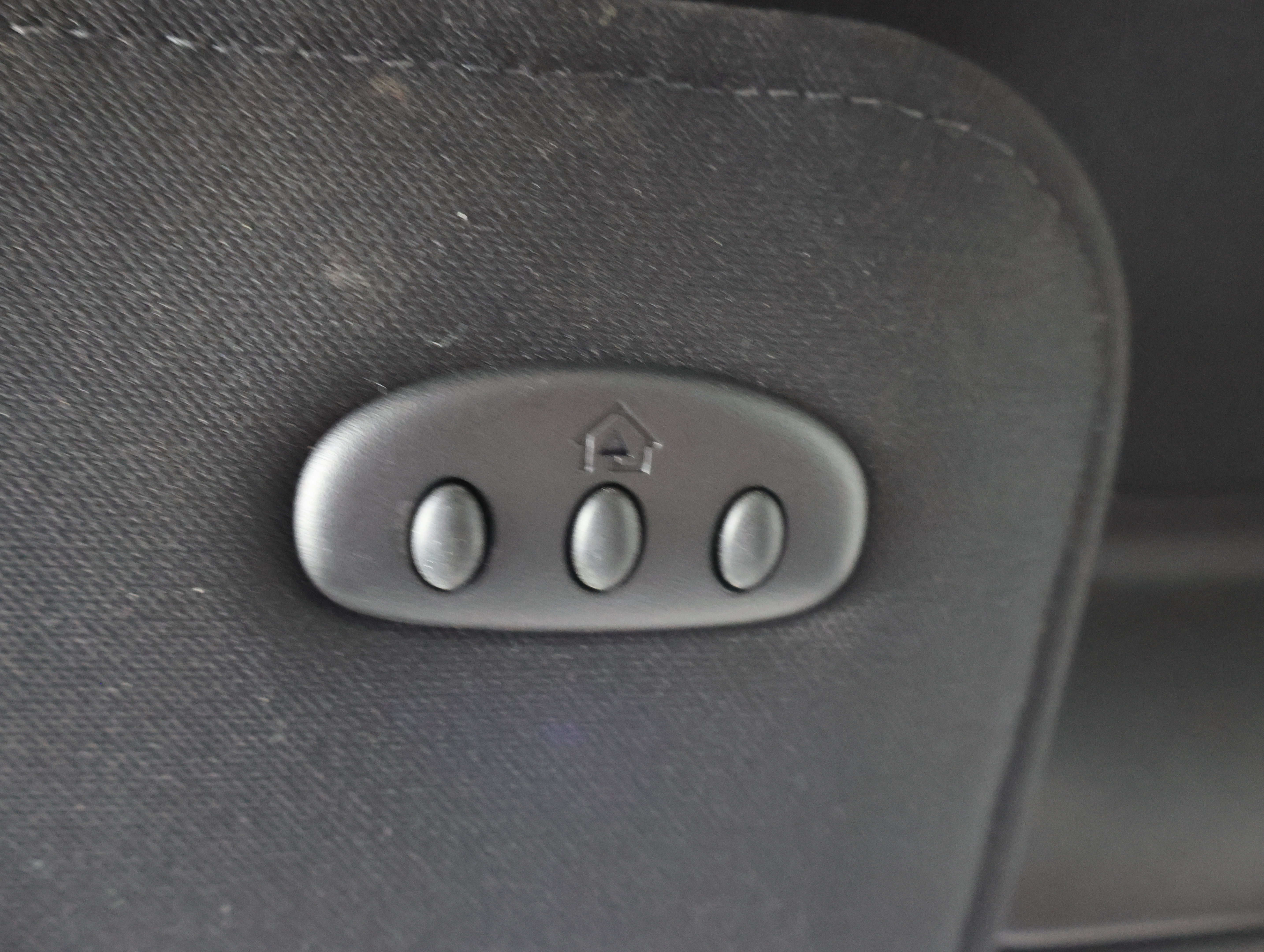 Used 2005 Chevrolet Corvette Coupe w/ Preferred Equipment Group RWD image 40