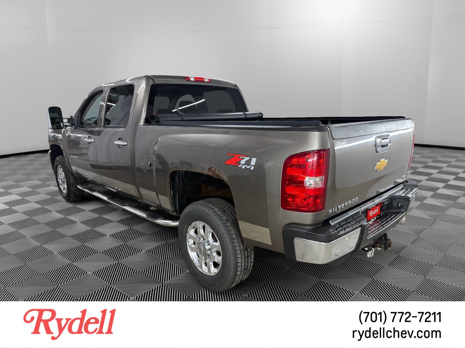 Used 2012 Chevrolet Silverado 2500 LTZ w/ LTZ Plus Package AWD/4WD image 3