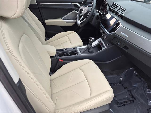 Used 2024 Audi Q3 2.0T Premium Plus AWD/4WD image 21