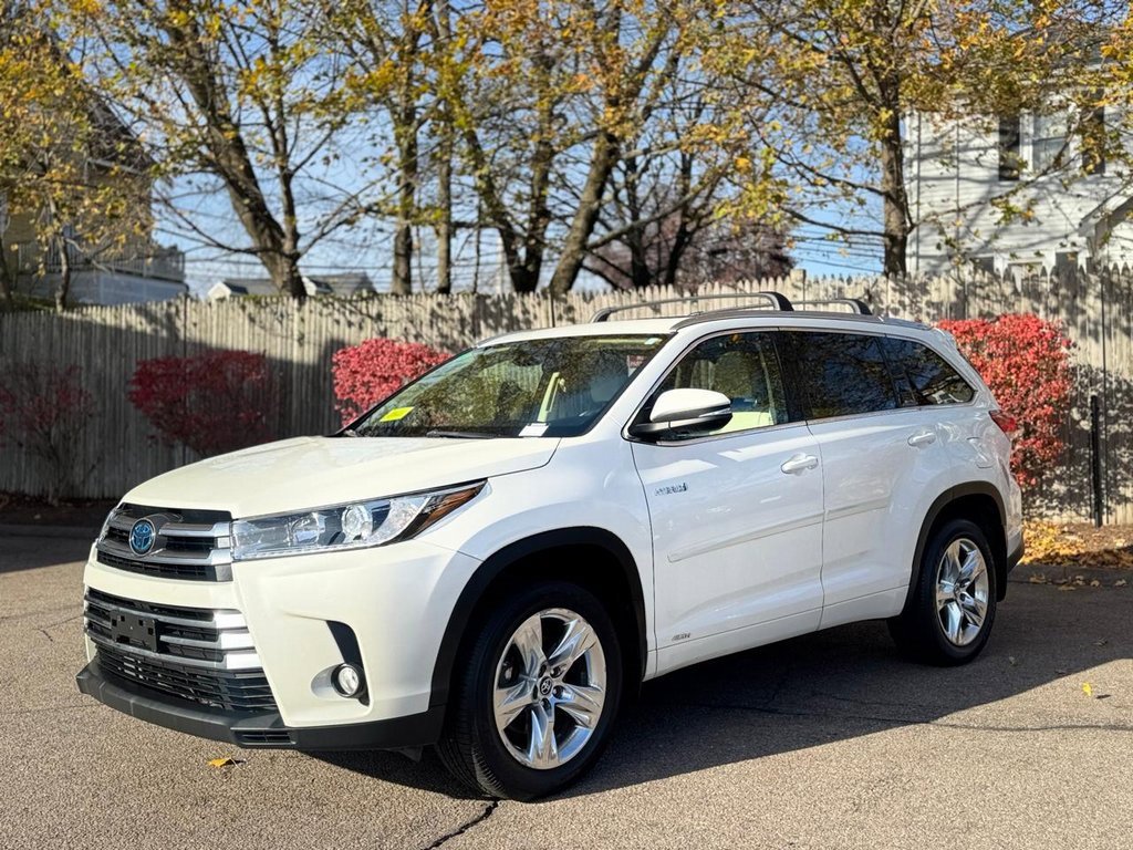Used 2018 Toyota Highlander Limited image 2