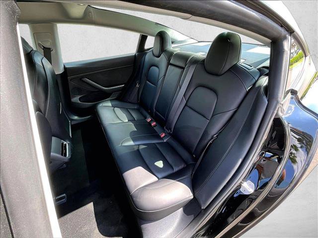 Used 2022 Tesla Model 3 Long Range AWD/4WD image 25