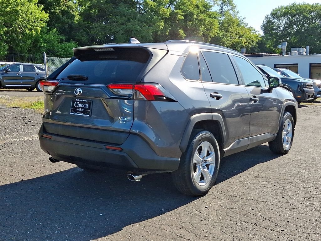 Used 2020 Toyota RAV4 XLE AWD/4WD image 10