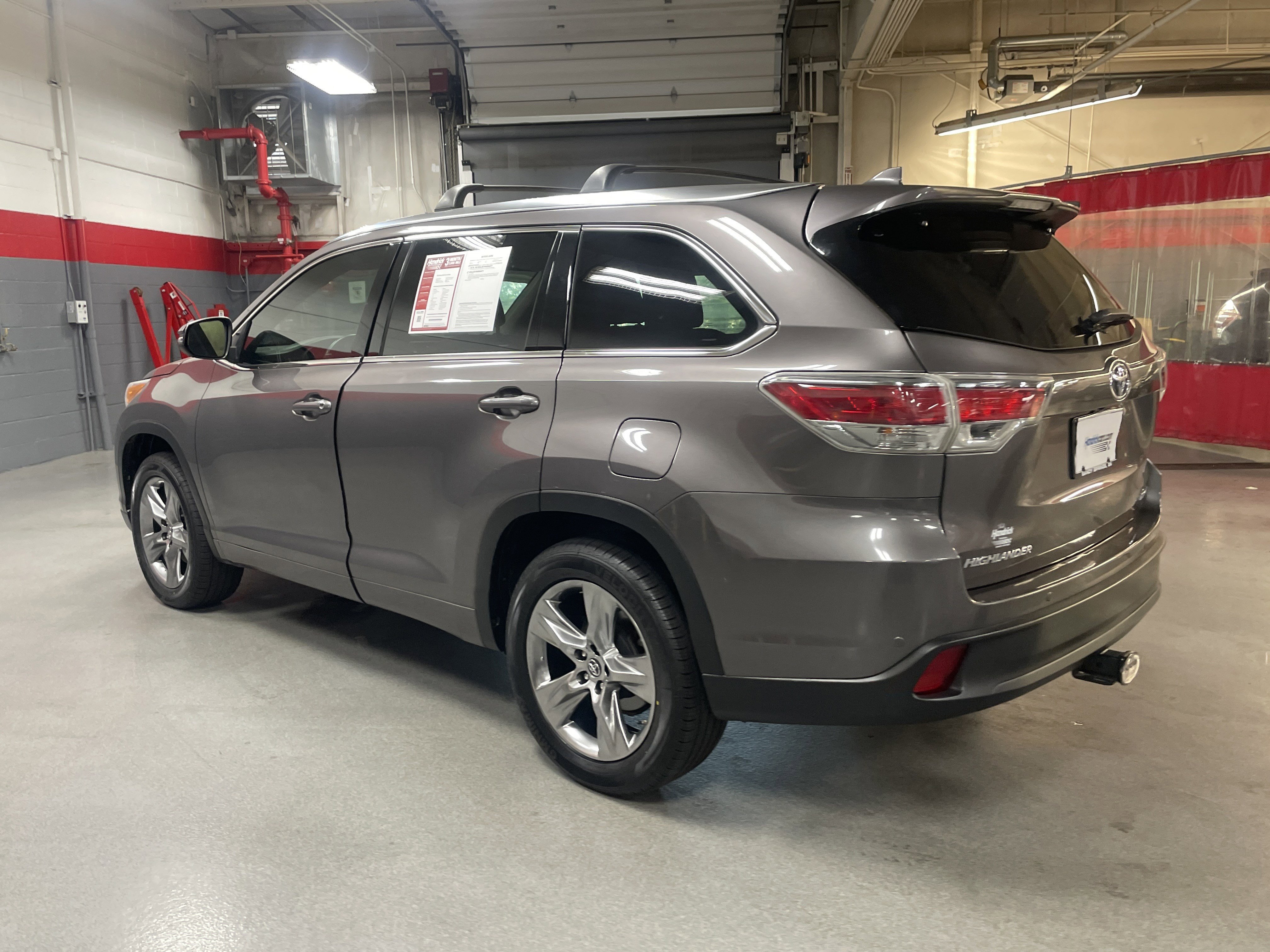 Used 2016 Toyota Highlander Limited FWD image 8