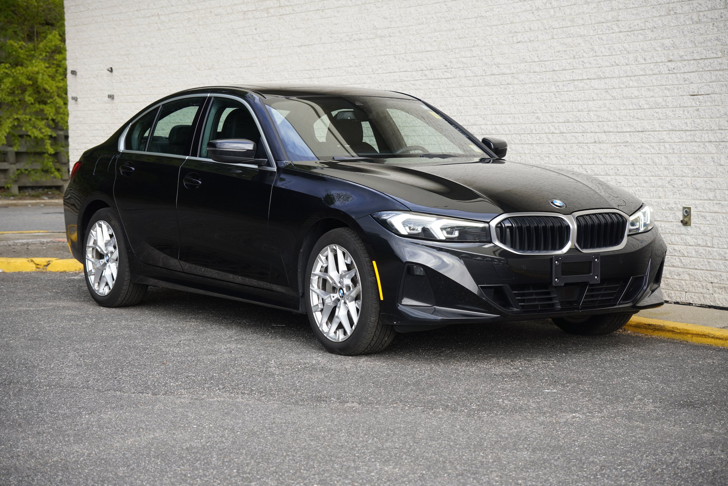 Used 2025 BMW 330i xDrive Sedan AWD/4WD image 9