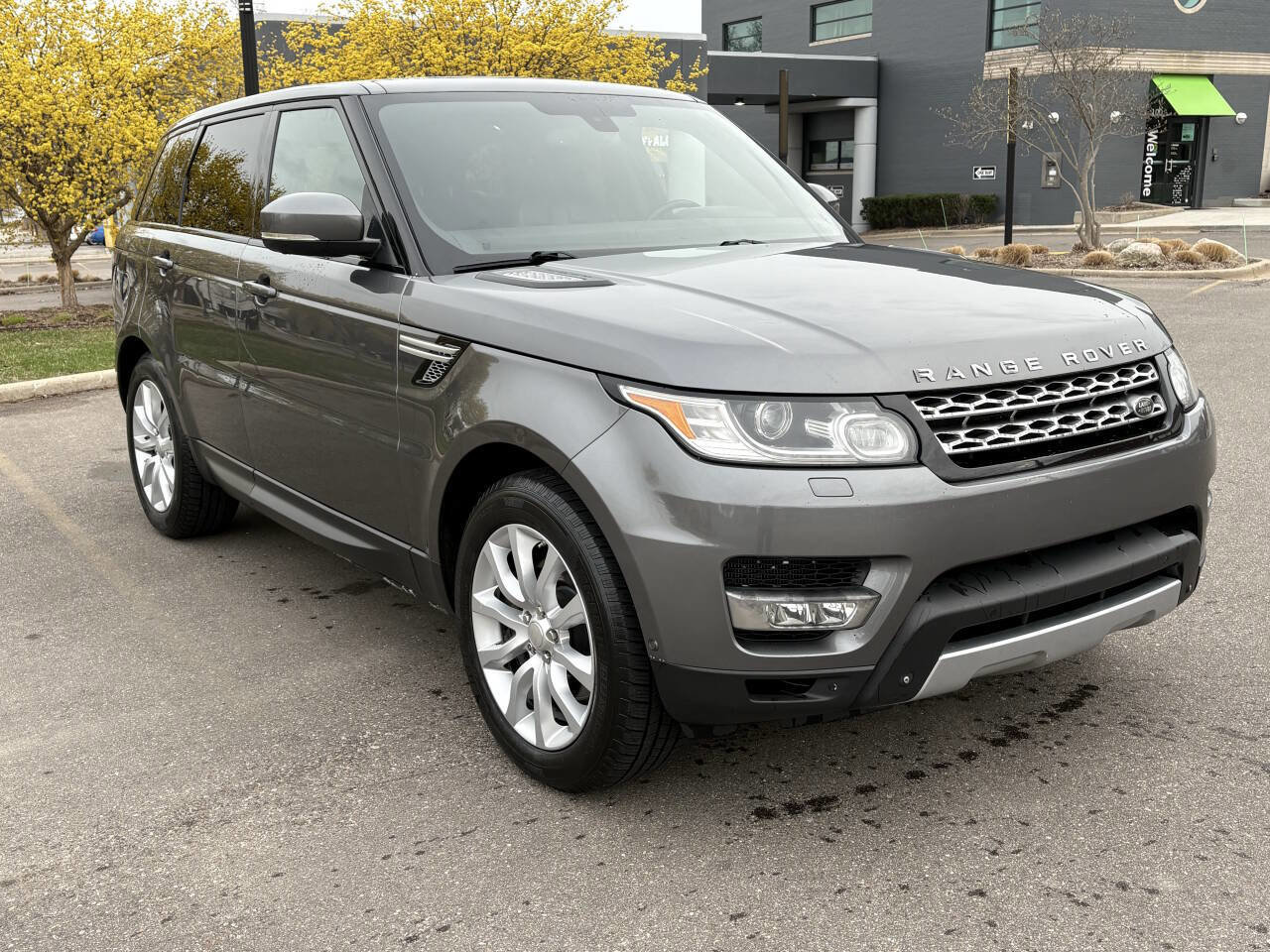 Used 2014 Land Rover Range Rover Sport HSE image 6