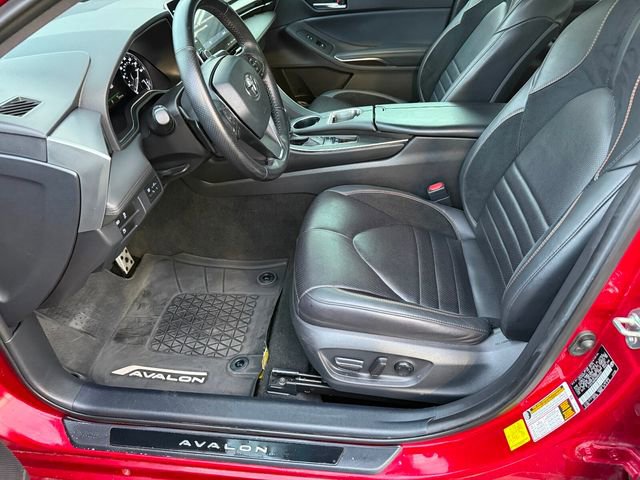 Used 2021 Toyota Avalon XSE image 13