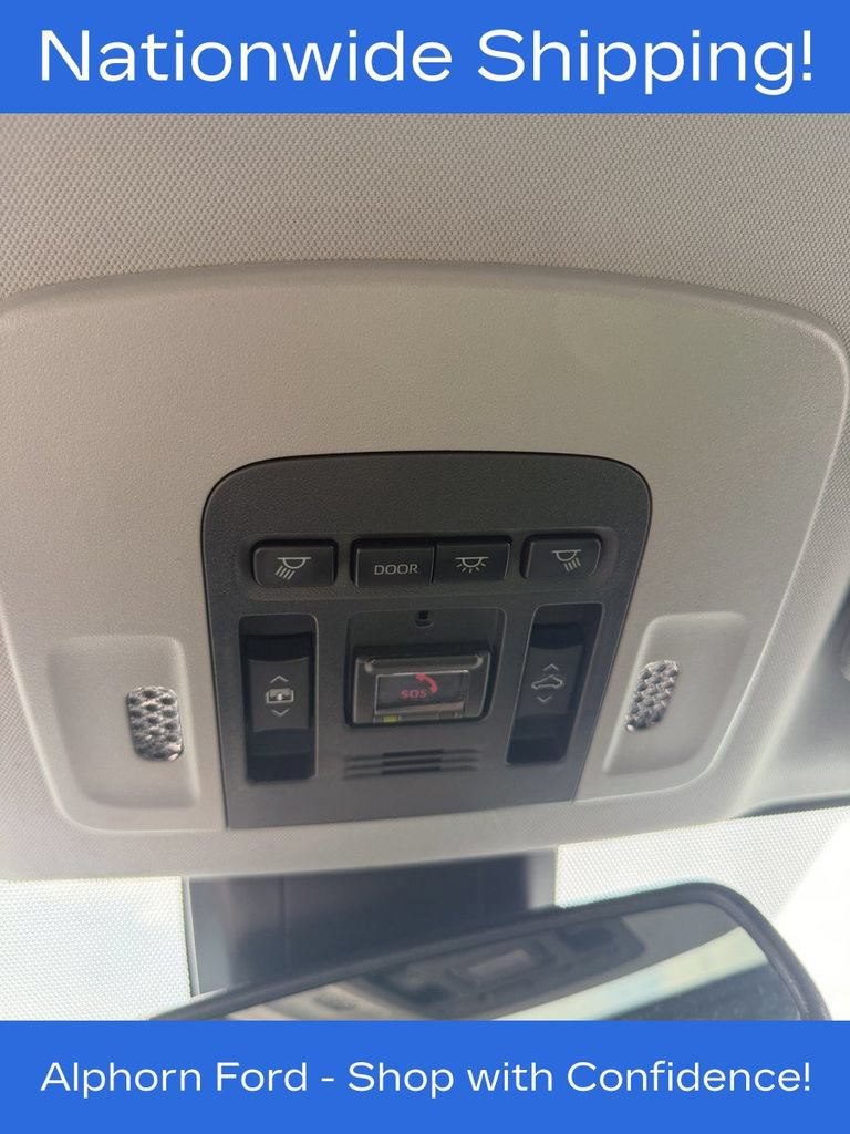 Used 2024 Toyota Camry XSE w/ Navigation Package FWD image 21