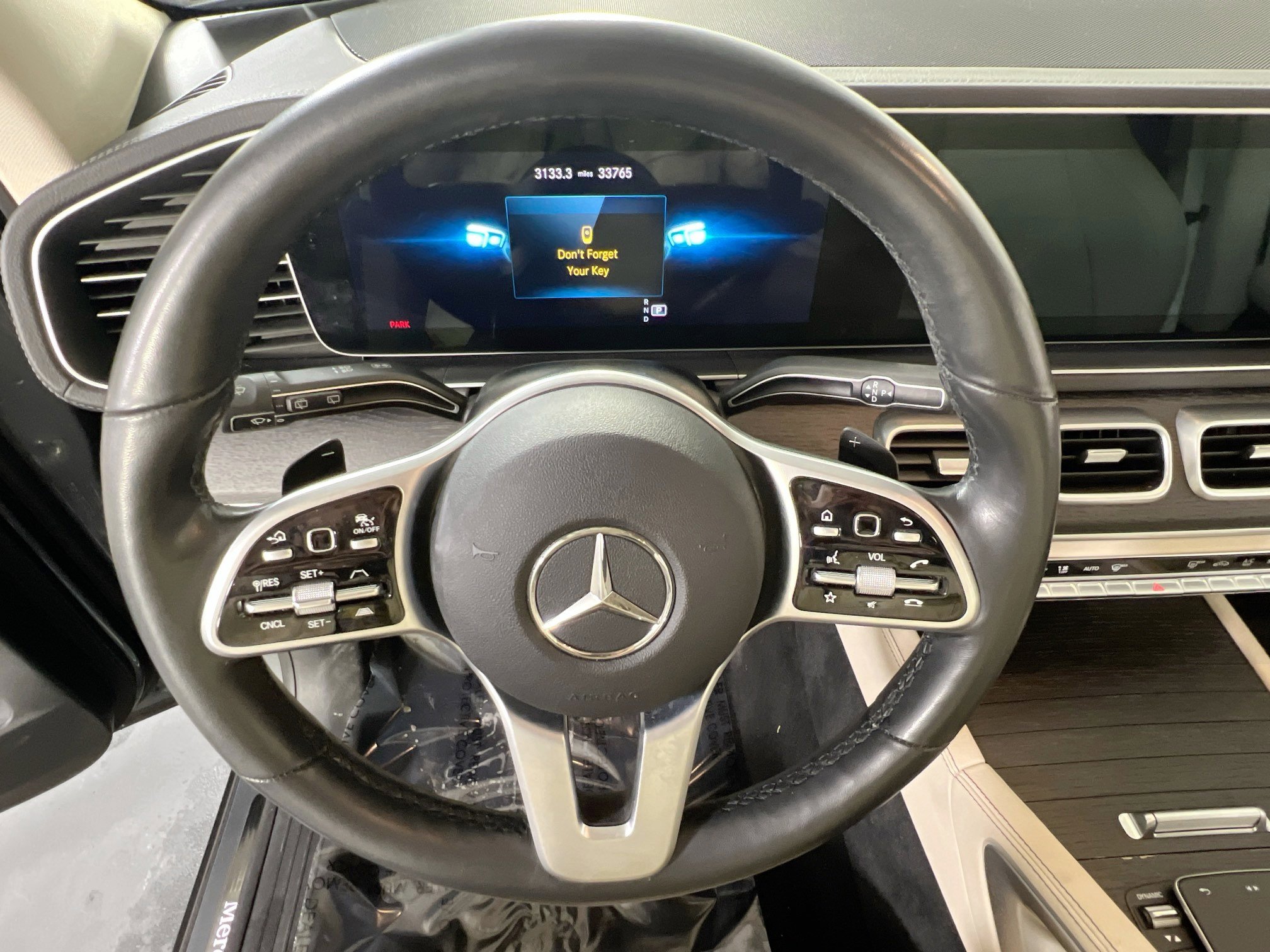 Used 2021 Mercedes-Benz GLS 450 4MATIC image 11