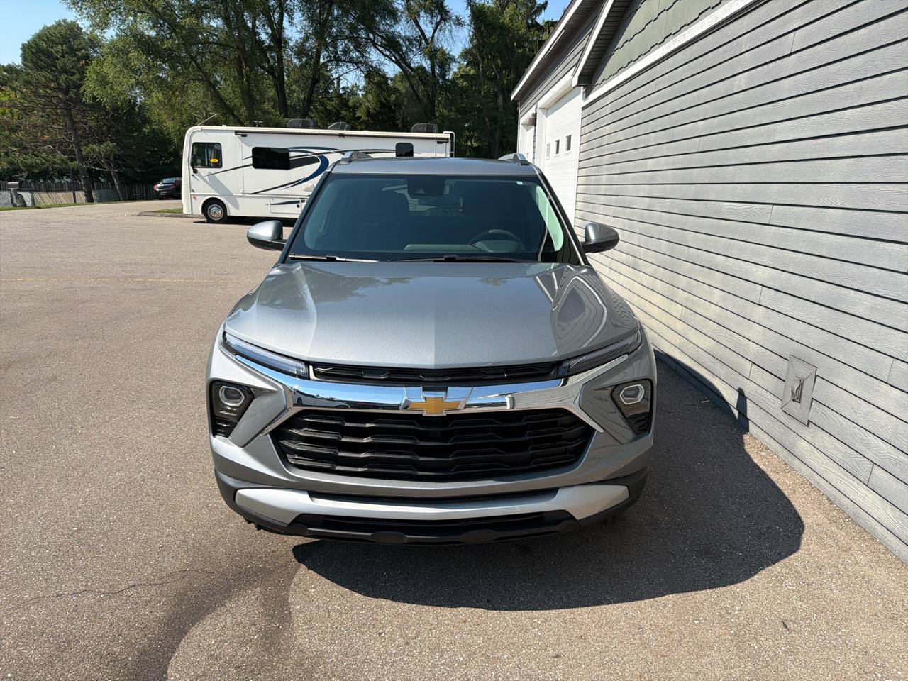 Used 2025 Chevrolet TrailBlazer LT AWD/4WD image 13