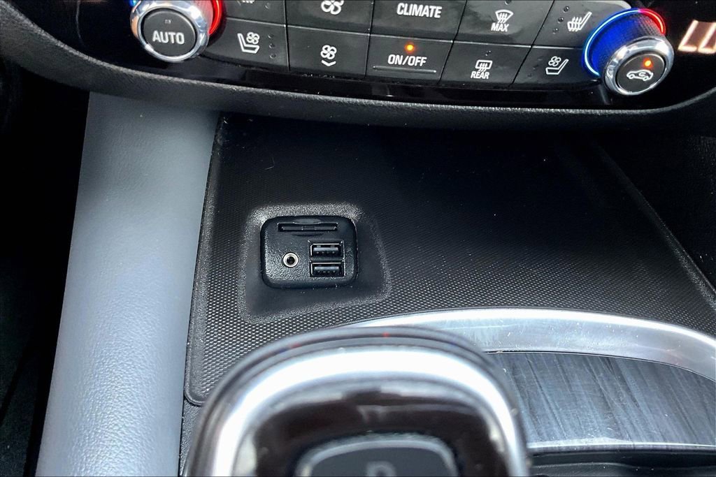 Used 2021 Buick Enclave Premium w/ Sun and Sites Package FWD image 17