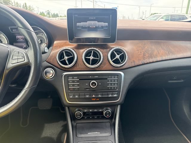Used 2017 Mercedes-Benz GLA 250 4MATIC image 21