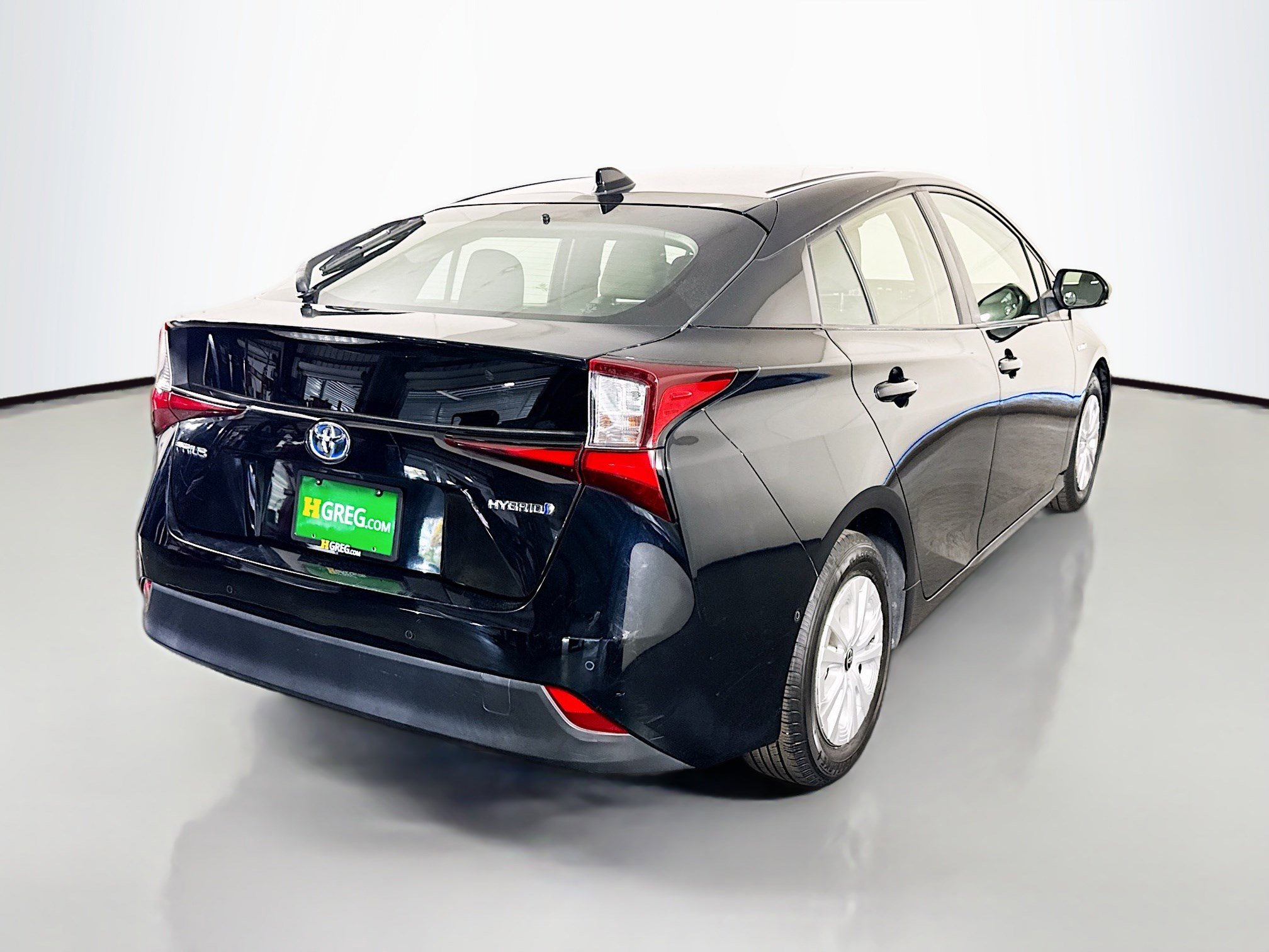 Used 2022 Toyota Prius LE FWD image 10
