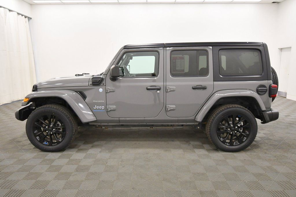 Used 2023 Jeep Wrangler Unlimited Sahara image 4