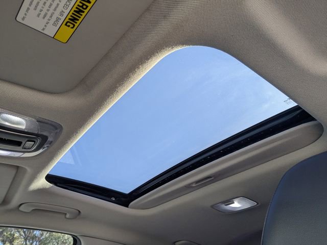 Used 2021 Hyundai Elantra Limited image 25