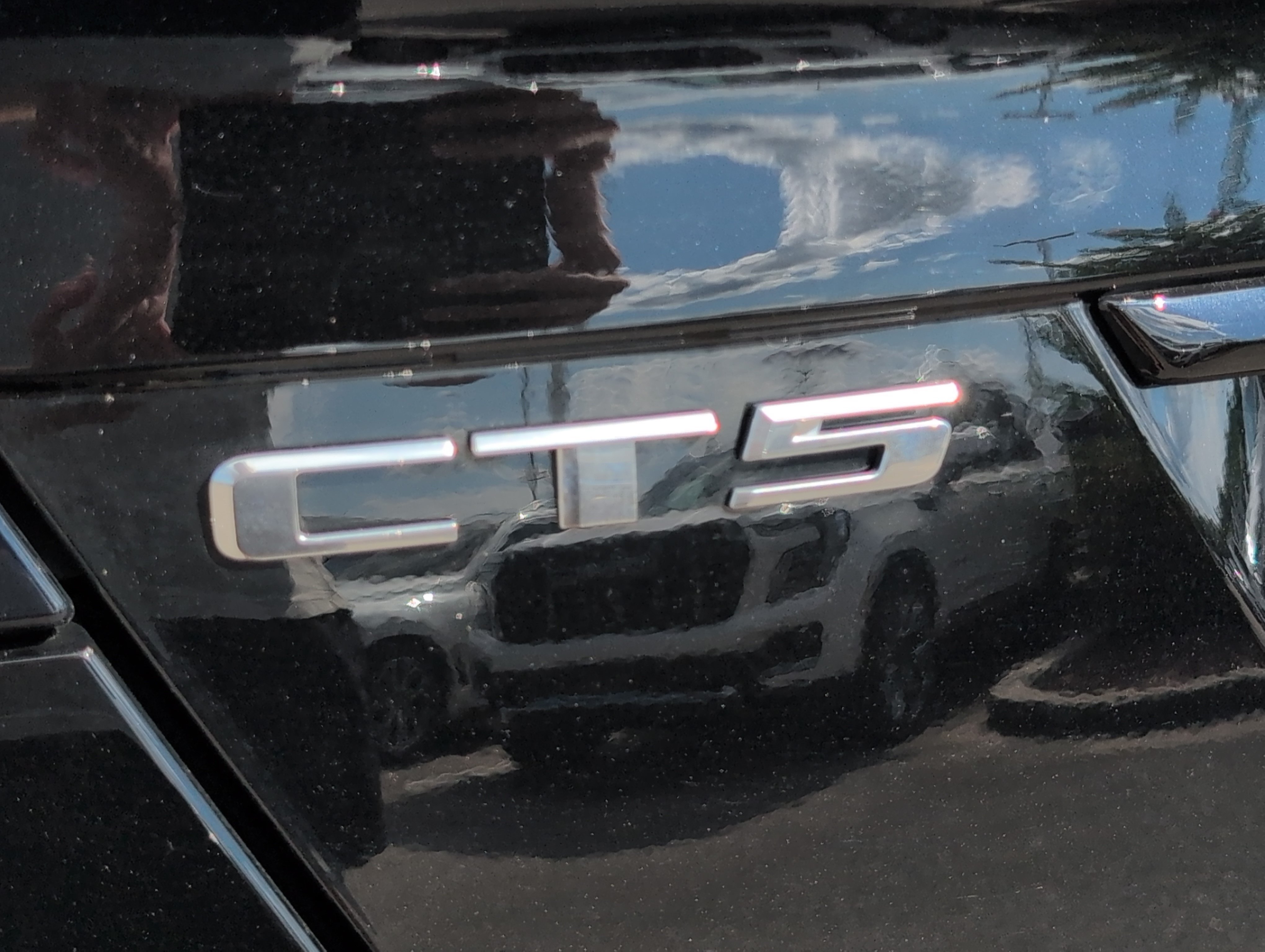 Certified 2025 Cadillac CT5 V w/ LPO, Blue Accent Package RWD image 6