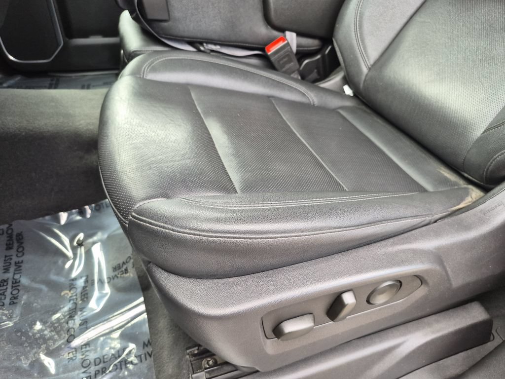 Used 2025 GMC Sierra 1500 SLT AWD/4WD image 12