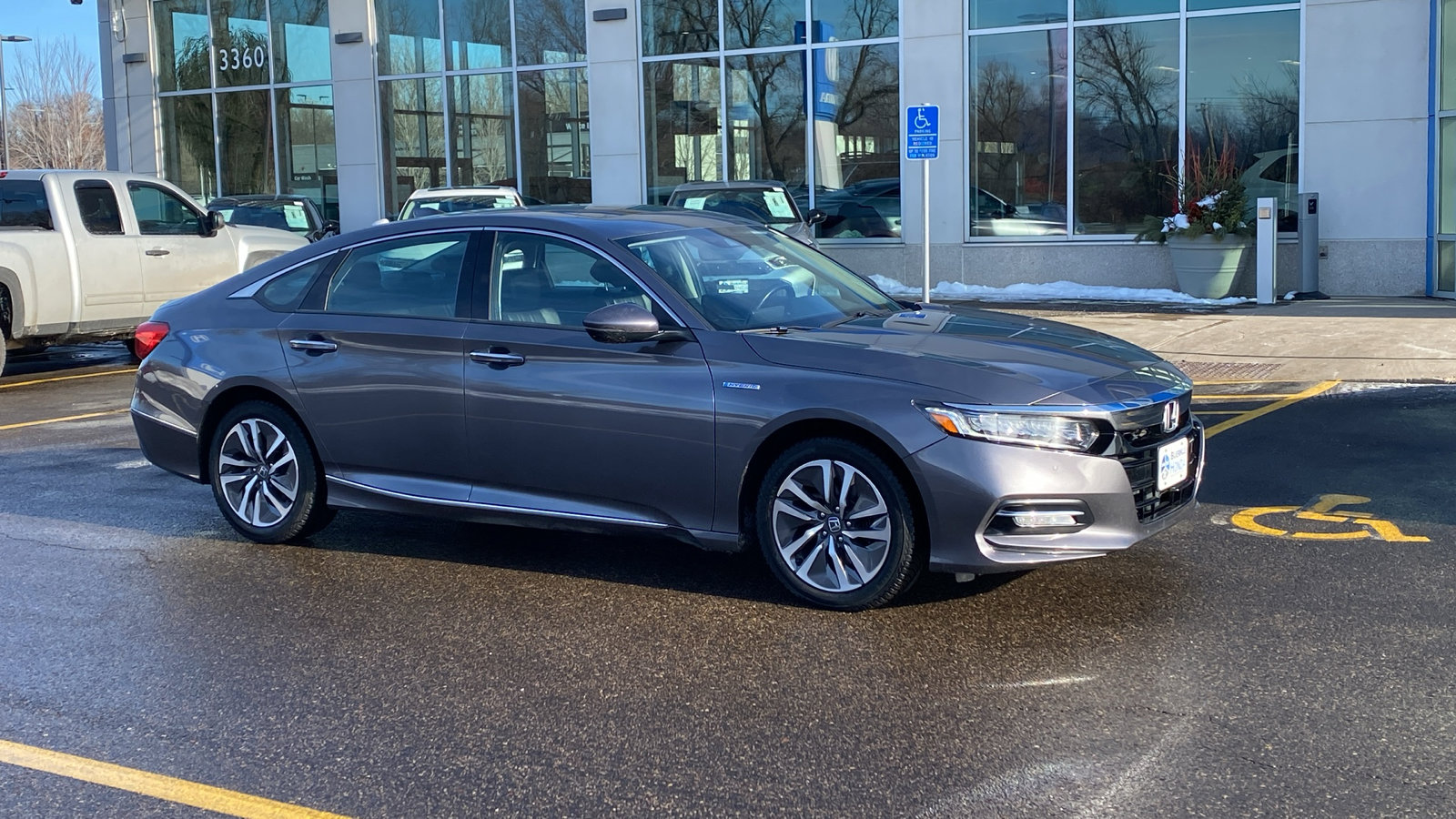 Certified 2019 Honda Accord Touring image 1