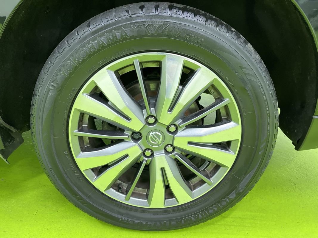 Used 2019 Nissan Pathfinder SL image 15