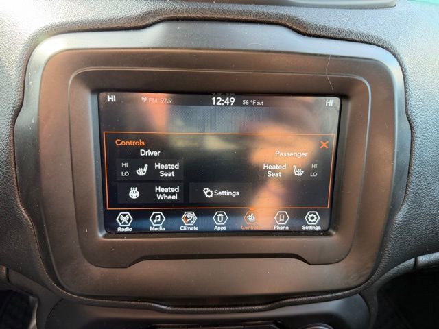 Used 2019 Jeep Renegade Latitude w/ Cold Weather Group image 21