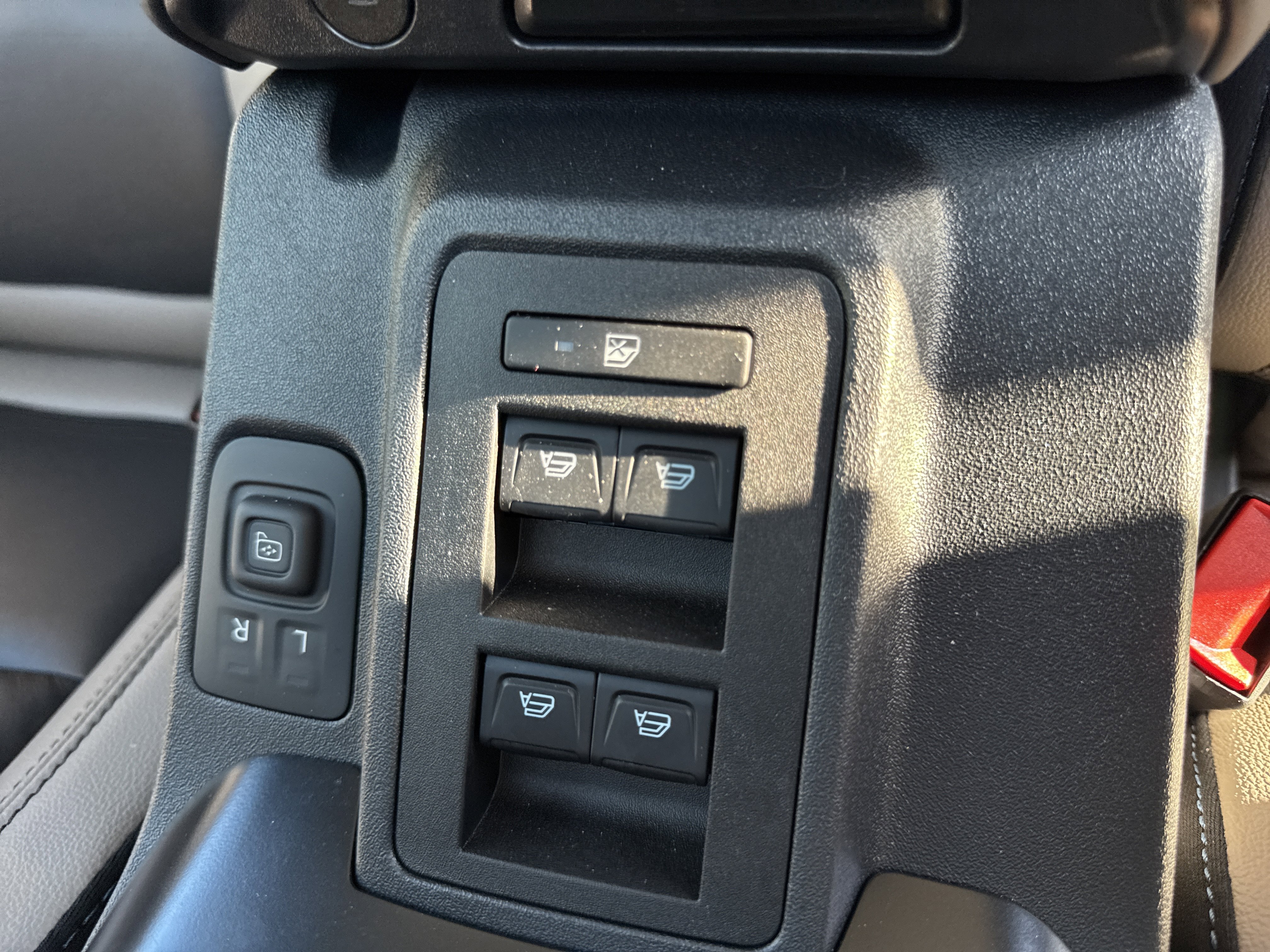 Used 2024 Ford Bronco Wildtrak image 17