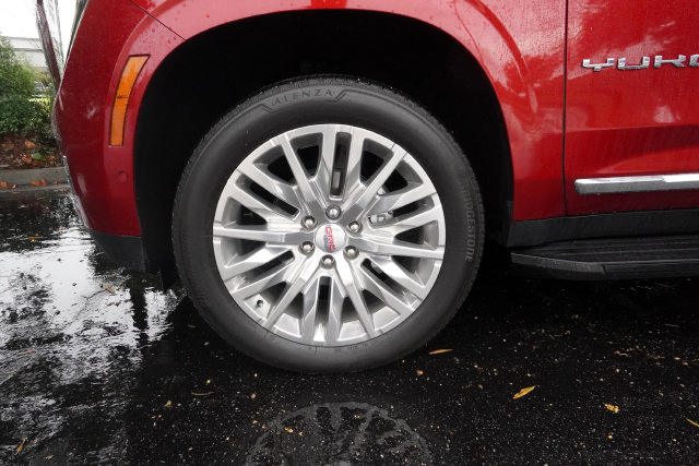 Used 2025 GMC Yukon Elevation AWD/4WD image 35