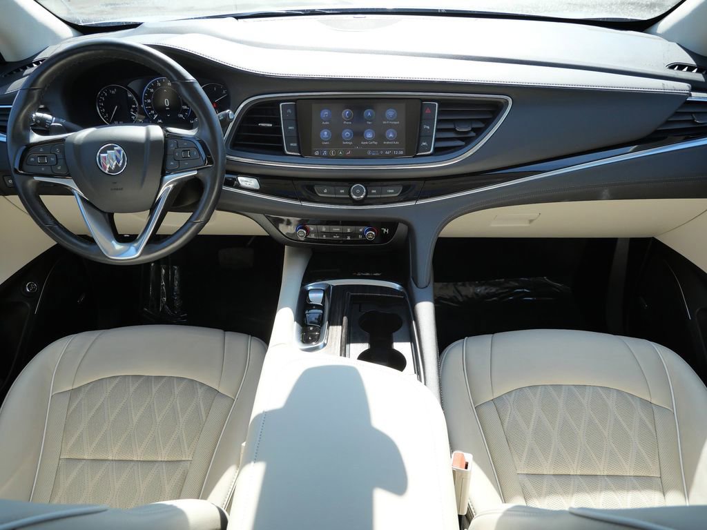 Used 2022 Buick Enclave Avenir w/ Avenir Technology Package image 32