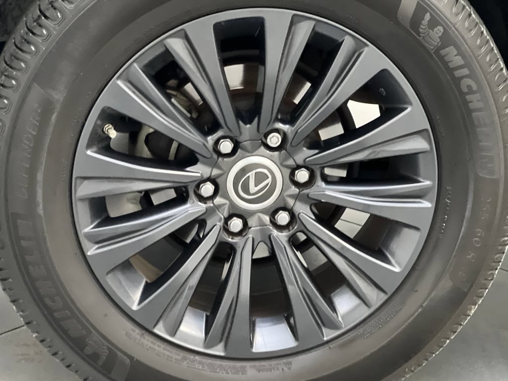 Used 2022 Lexus GX 460 Premium w/ Accessory Package AWD/4WD image 83