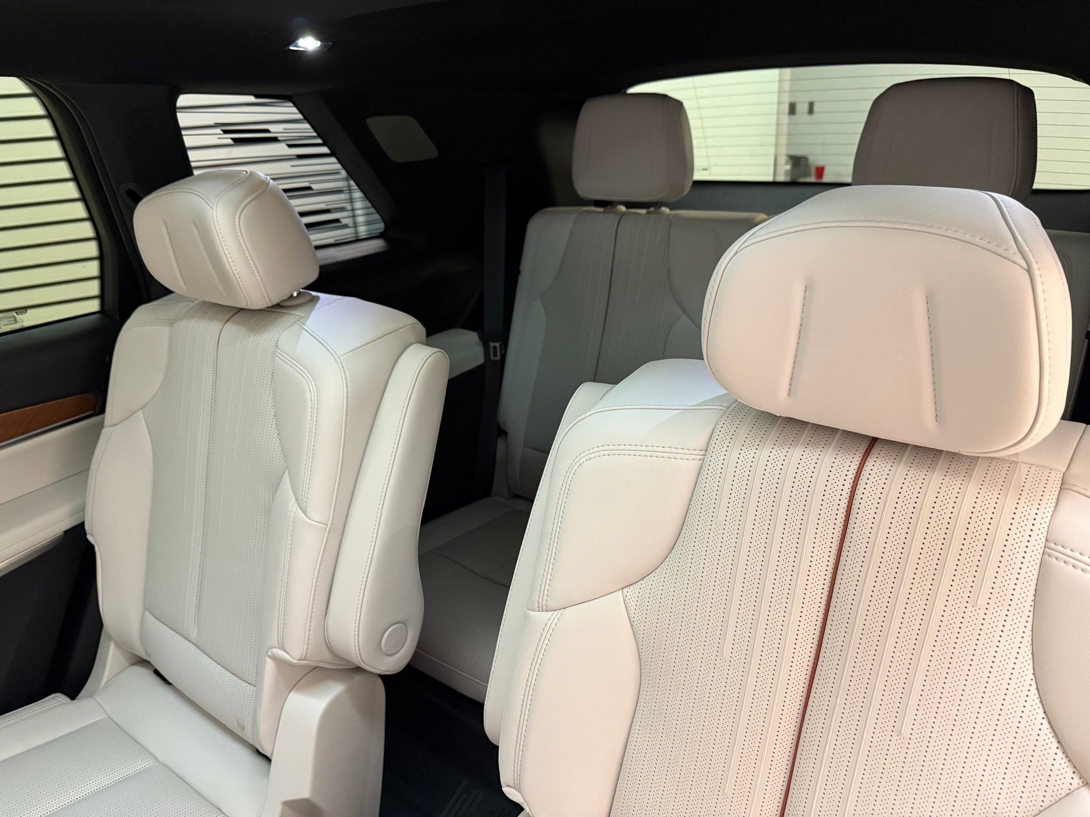 New 2026 Cadillac Vistiq Sport image 27