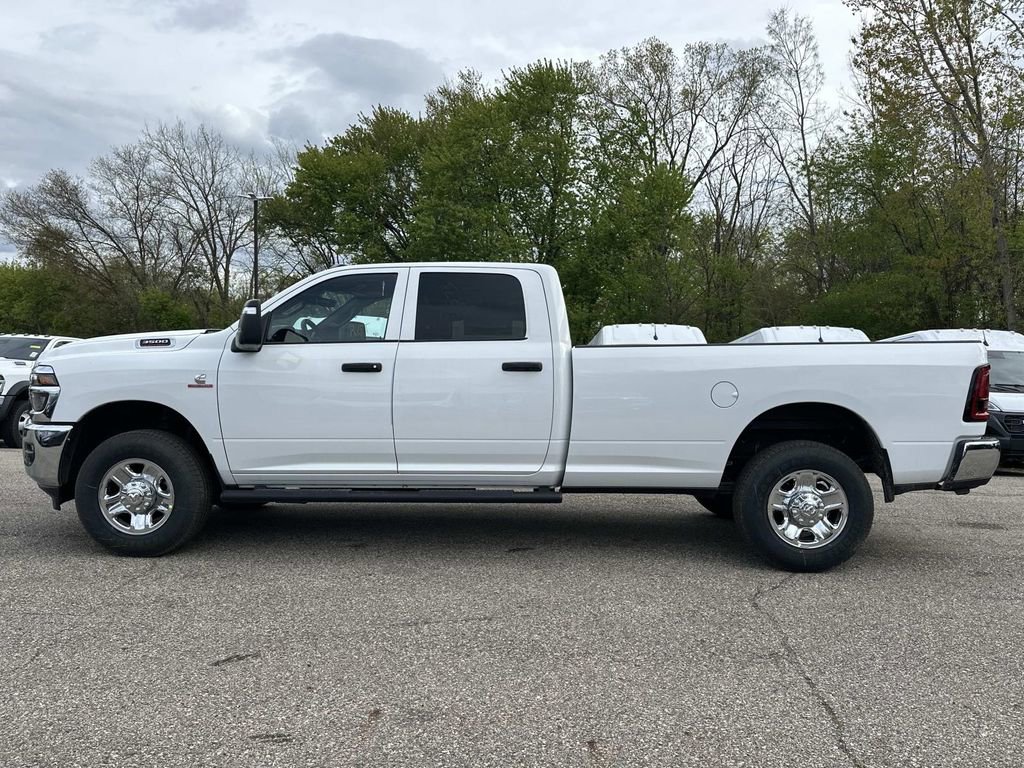 New 2026 RAM 3500 Tradesman AWD/4WD image 5