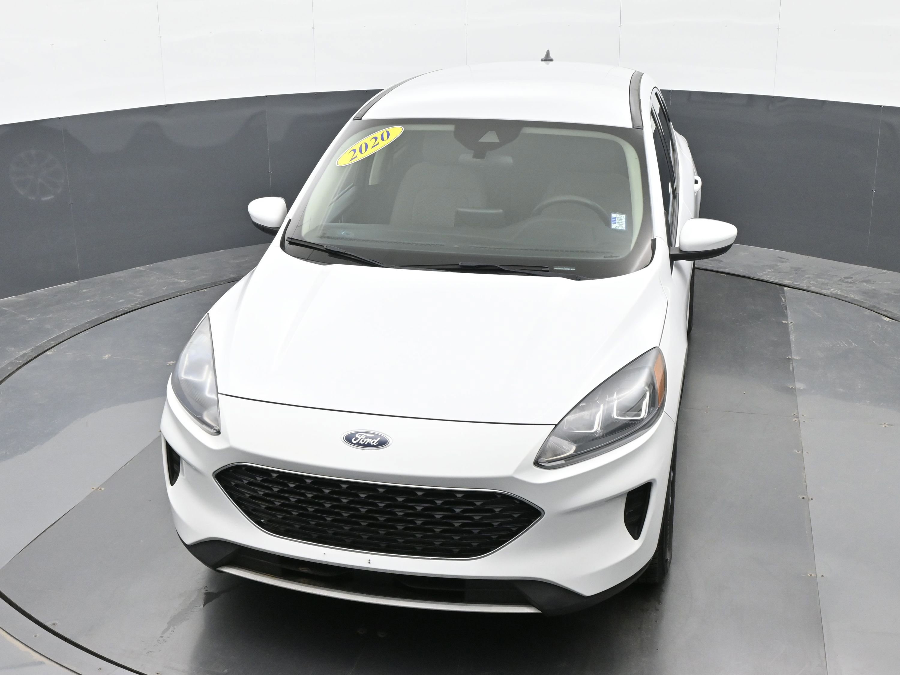 Used 2020 Ford Escape SE image 35