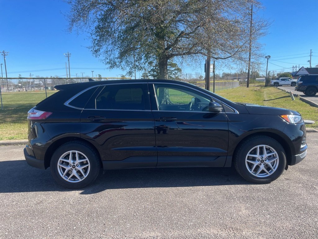 Used 2024 Ford Edge SEL image 8