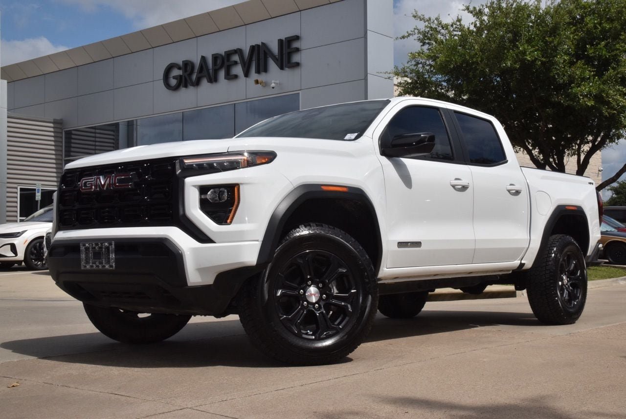 Used 2023 GMC Canyon Elevation AWD/4WD image 2