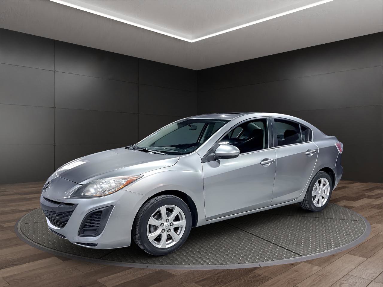 Used 2010 MAZDA MAZDA3 i Touring FWD image 4